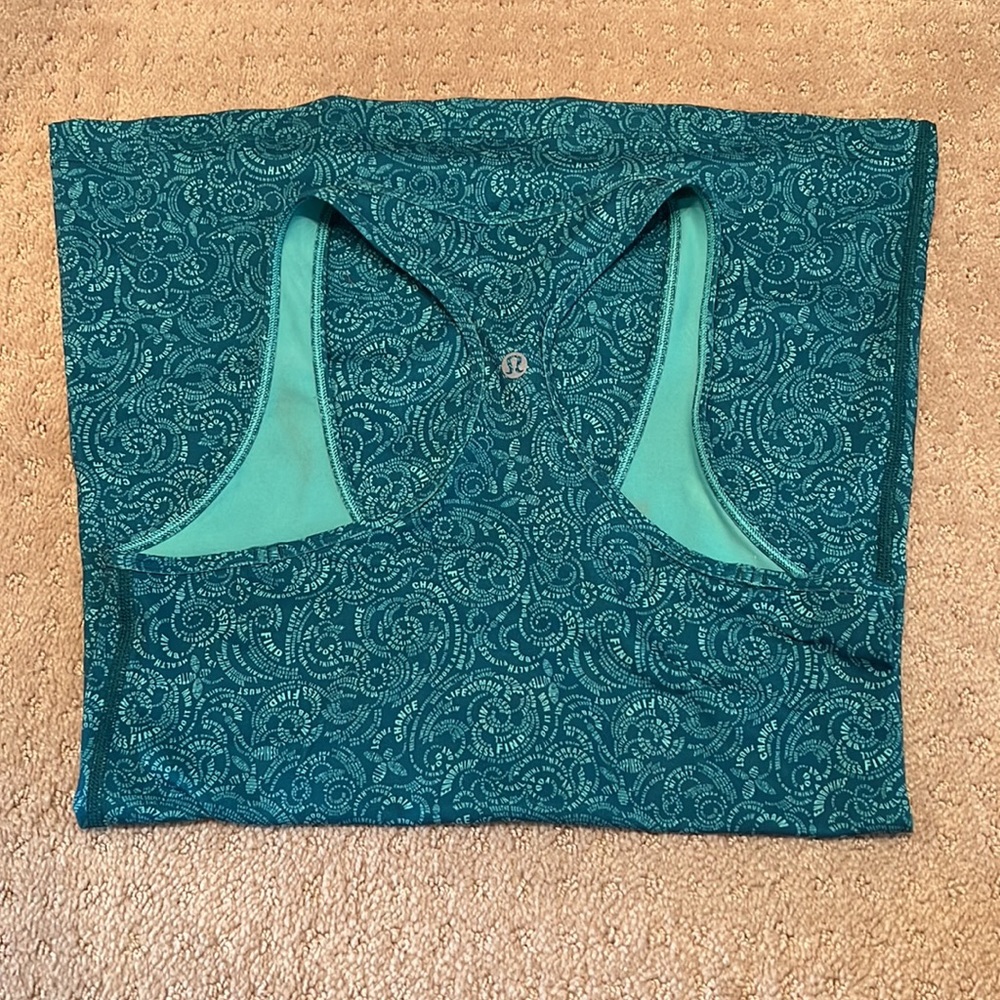 Lululemon Razorback Tank. Size 4. - Picture 2 of 4
